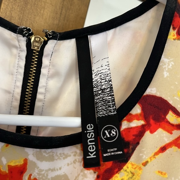 Kenzie dress size XS. - Picture 3 of 3